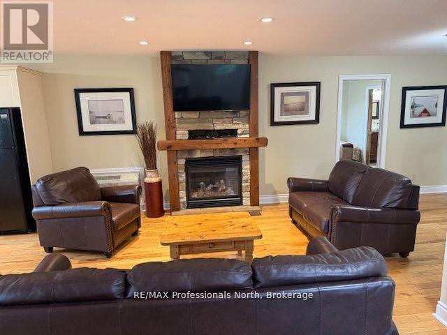 126-5 - 1052 Rat Bay Road S, Lake Of Bays, Ontario  P0A 1H0 - Photo 4 - X12850002