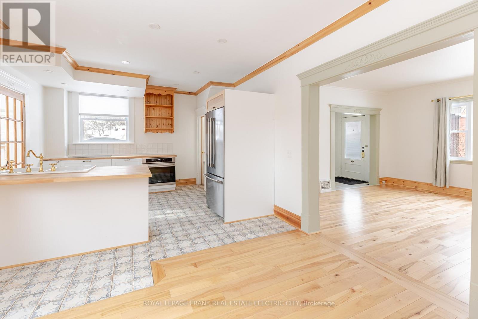 599 Homewood Avenue, Peterborough, Ontario  K9H 2N4 - Photo 11 - X12849974