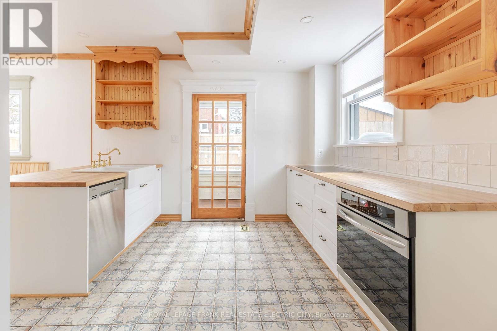 599 Homewood Avenue, Peterborough, Ontario  K9H 2N4 - Photo 12 - X12849974