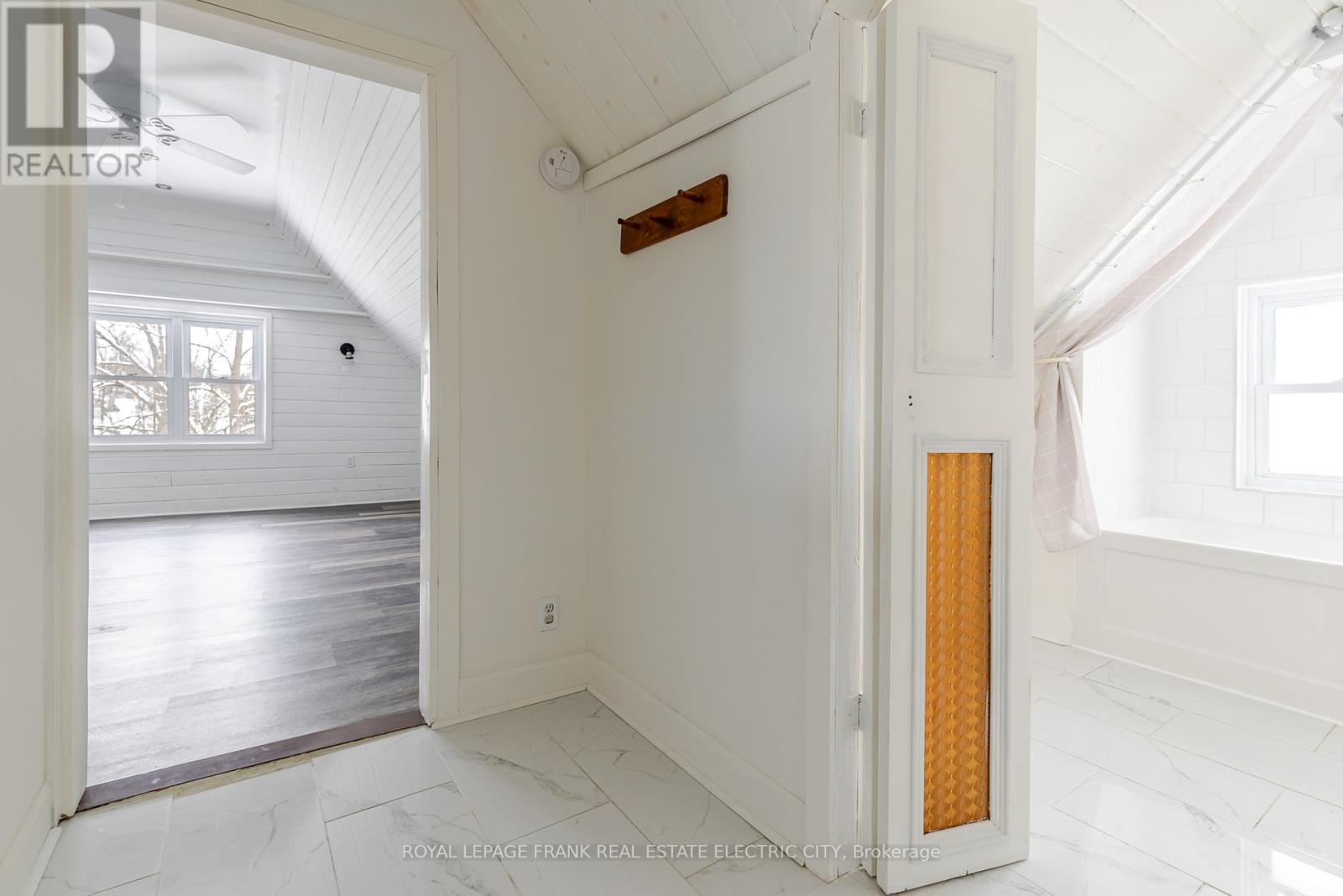 599 Homewood Avenue, Peterborough, Ontario  K9H 2N4 - Photo 40 - X12849974