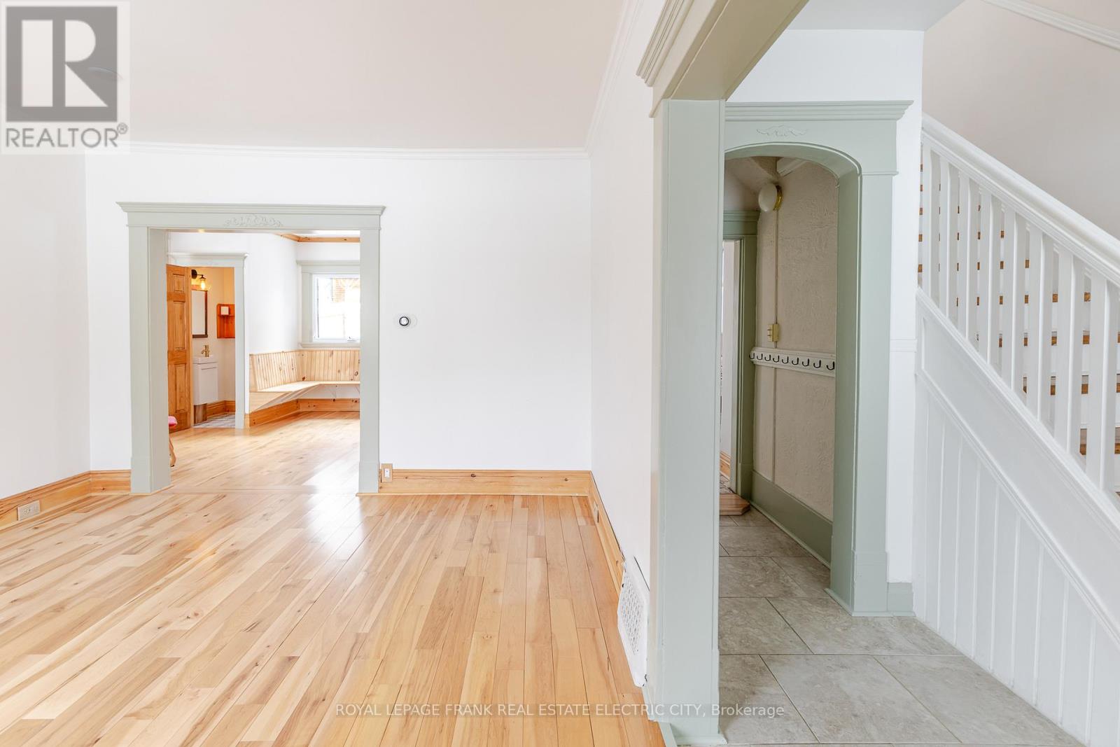 599 Homewood Avenue, Peterborough, Ontario  K9H 2N4 - Photo 7 - X12849974