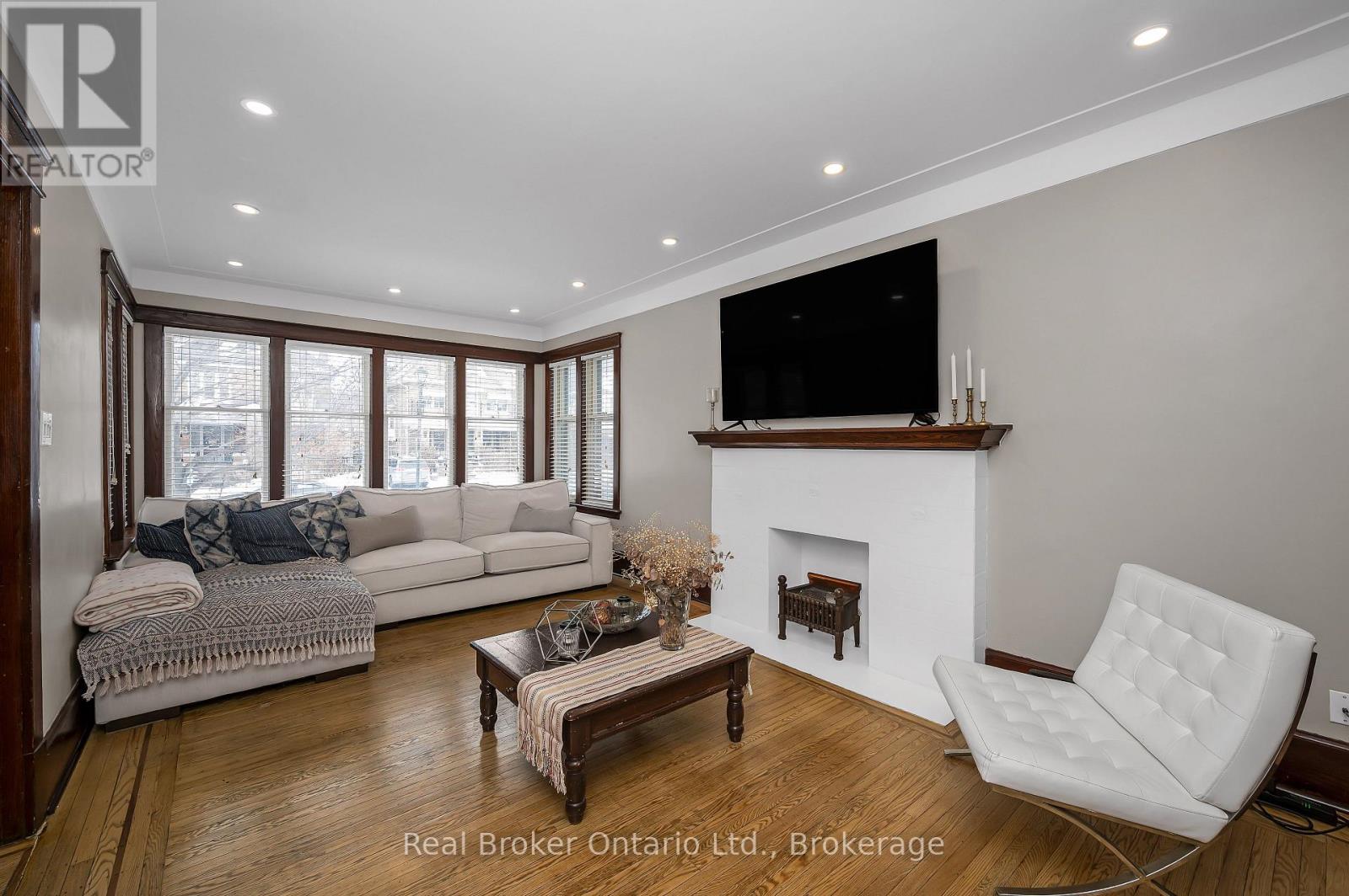 77 Proctor Boulevard, Hamilton, Ontario  L8M 2M5 - Photo 6 - X12850152