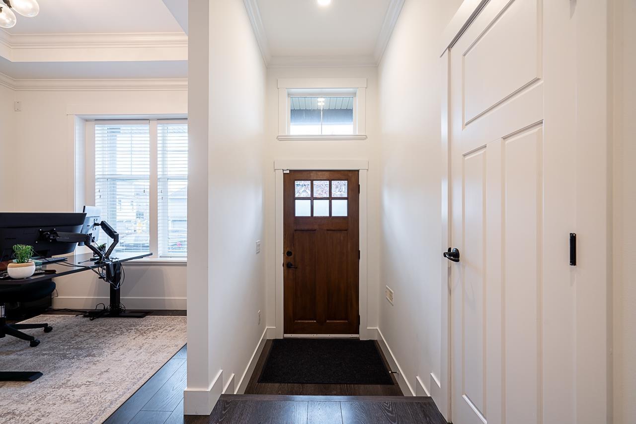 19162 73 Avenue, Surrey, British Columbia  V4N 6L8 - Photo 3 - R3096550