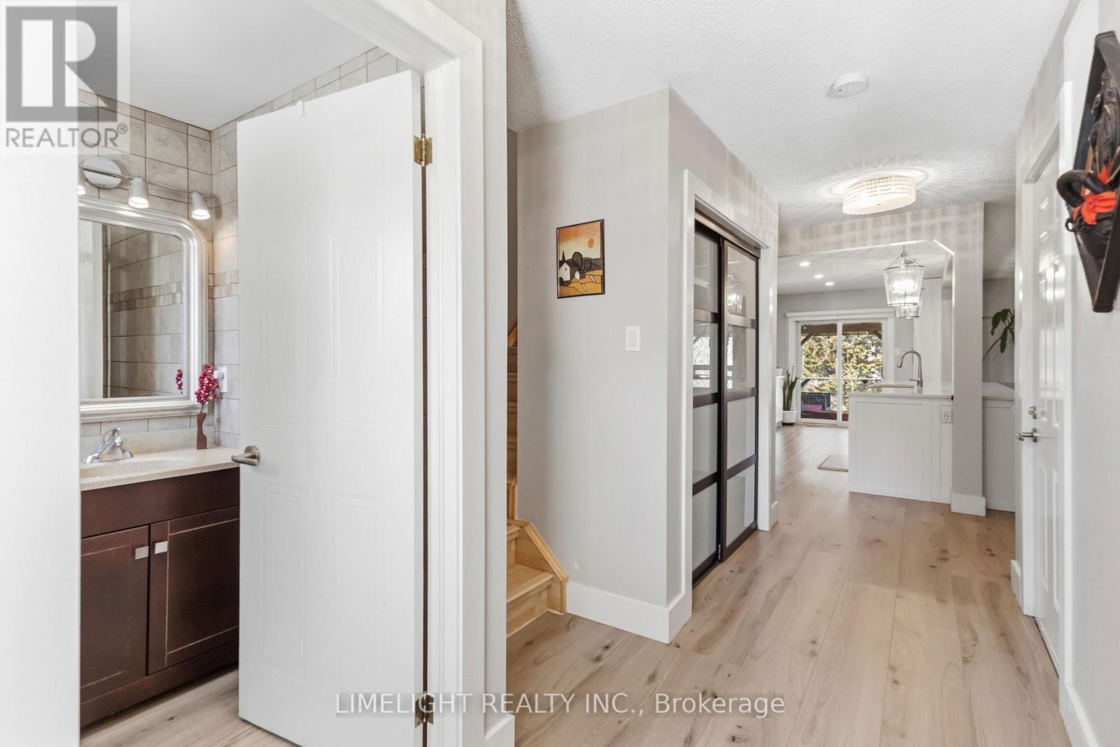 61 Julia Court, London East, Ontario  N5V 4X1 - Photo 4 - X12849940