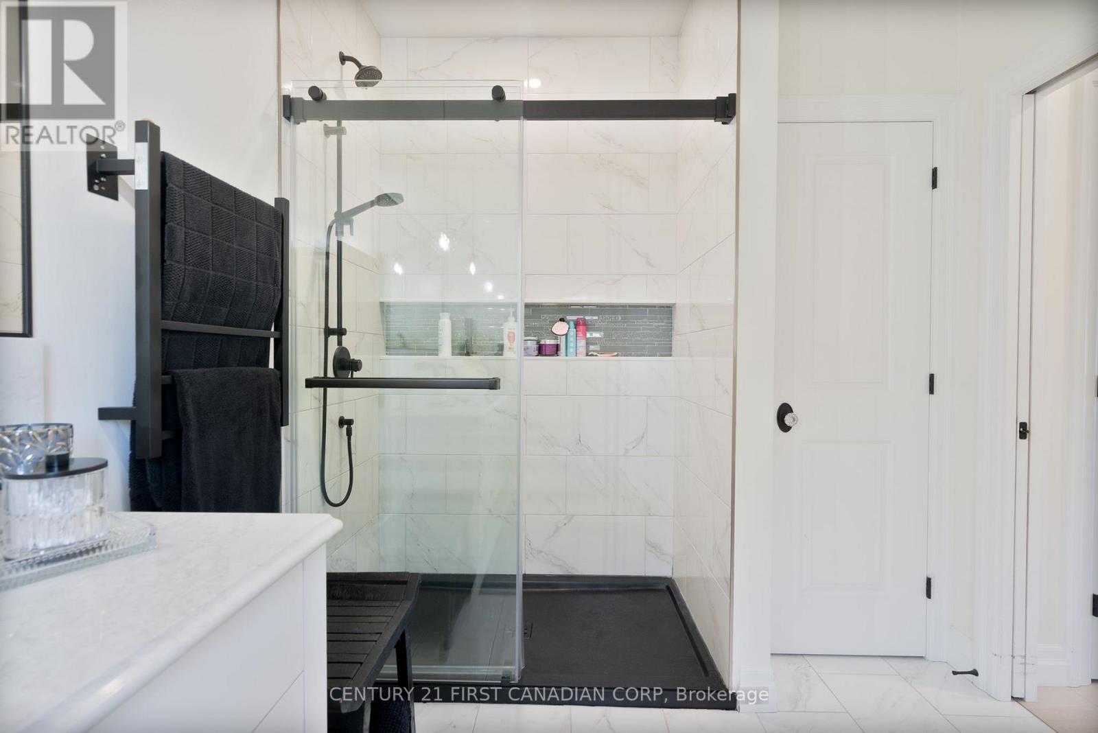 161 Collins Way, Strathroy-Caradoc, Ontario  N7G 3H3 - Photo 21 - X12850026