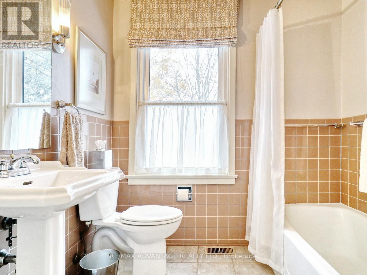 9907 Littlewood Drive, Middlesex Centre, Ontario  N6P 1P3 - Photo 16 - X12850096