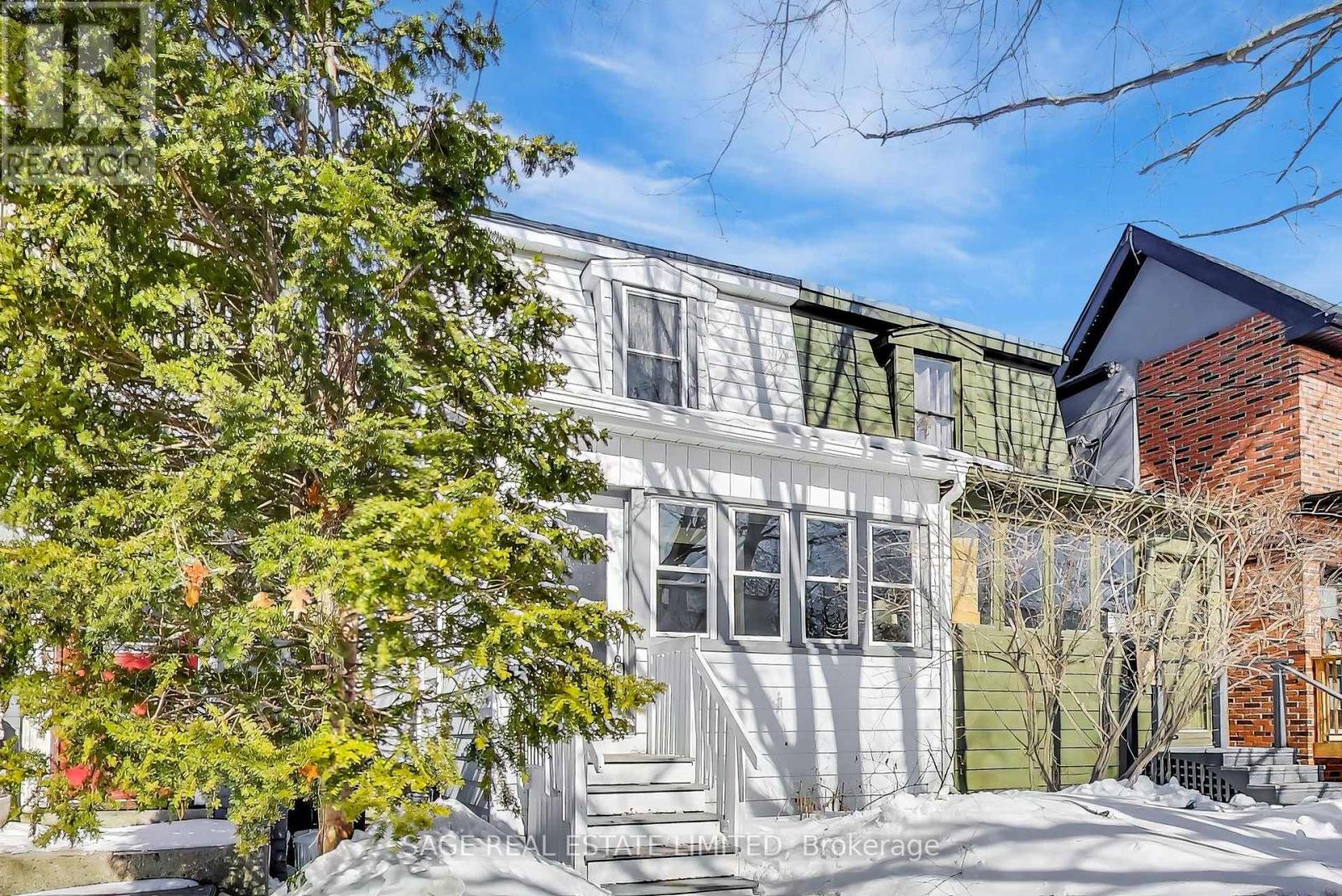 28 Aldwych Avenue, Toronto, Ontario  M4J 1X2 - Photo 2 - E12838678