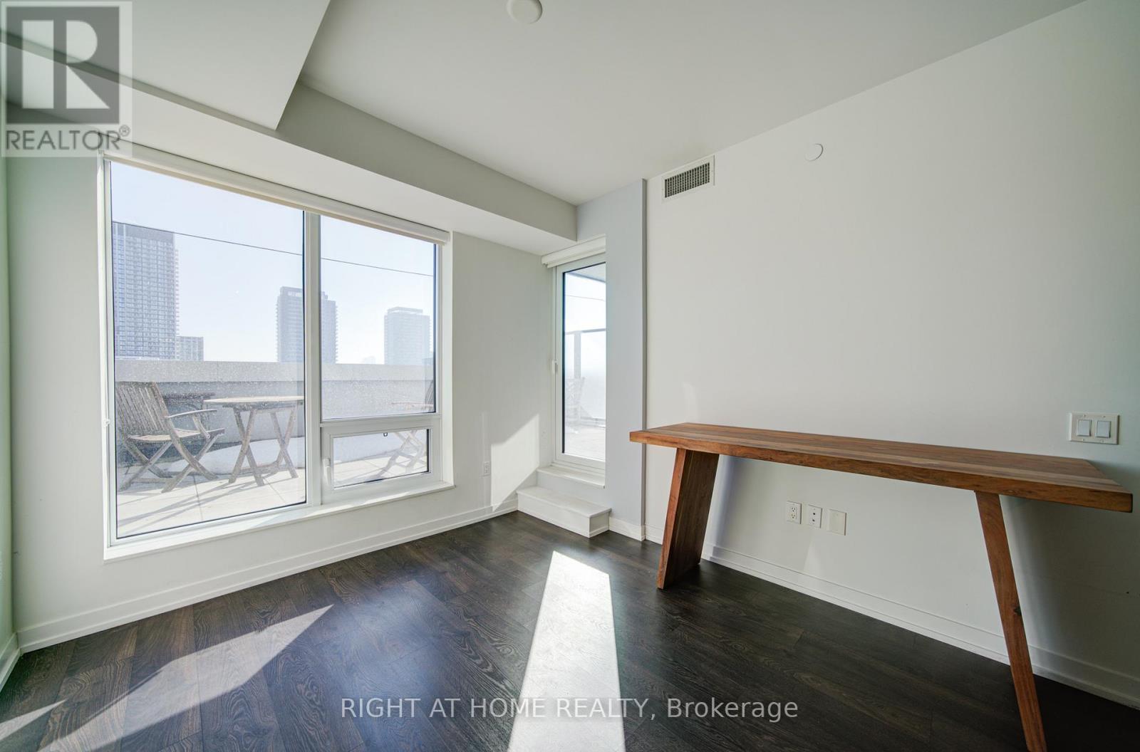 216 - 8868 Yonge Street, Richmond Hill, Ontario  L4C 0T4 - Photo 18 - N12704774