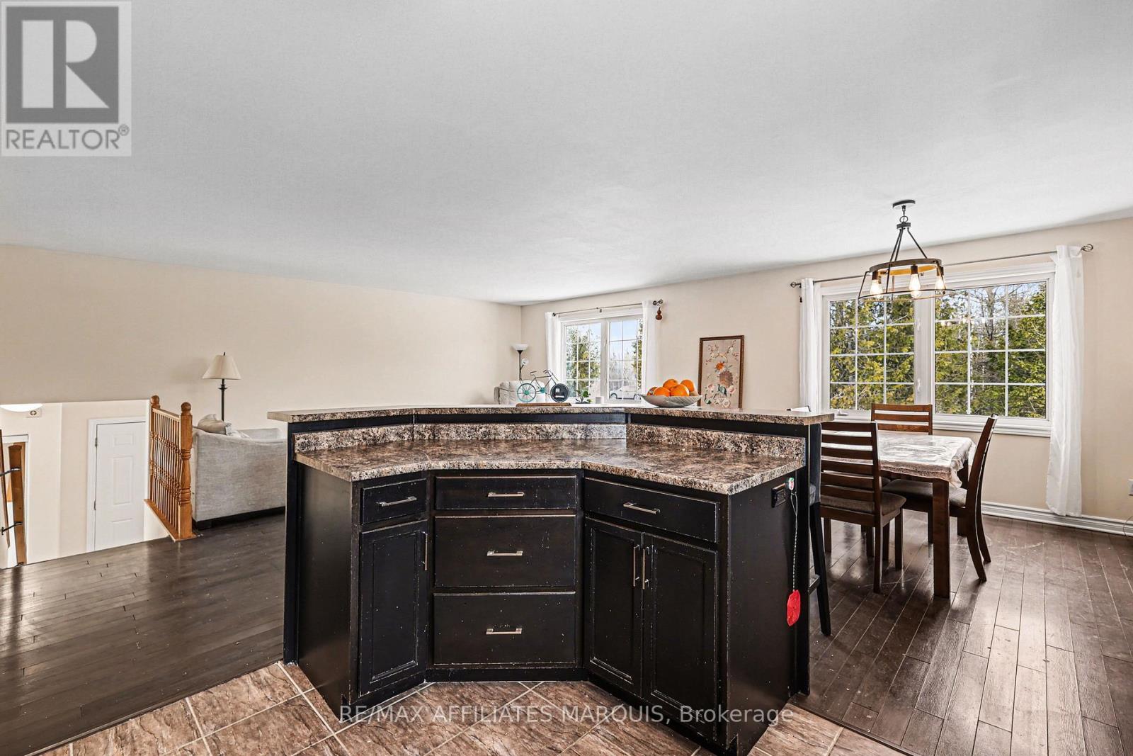 2135 Rosedale Road N, Montague, Ontario  K7A 4S4 - Photo 15 - X12849908