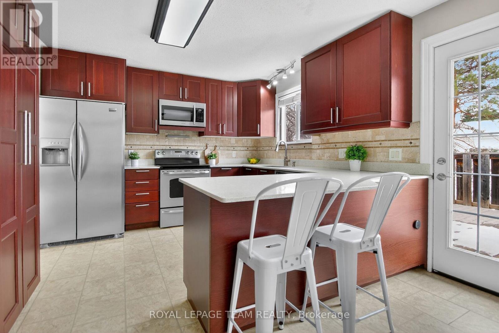 3333 White Spruce Street, Ottawa, Ontario  K0A 2W0 - Photo 11 - X12850032