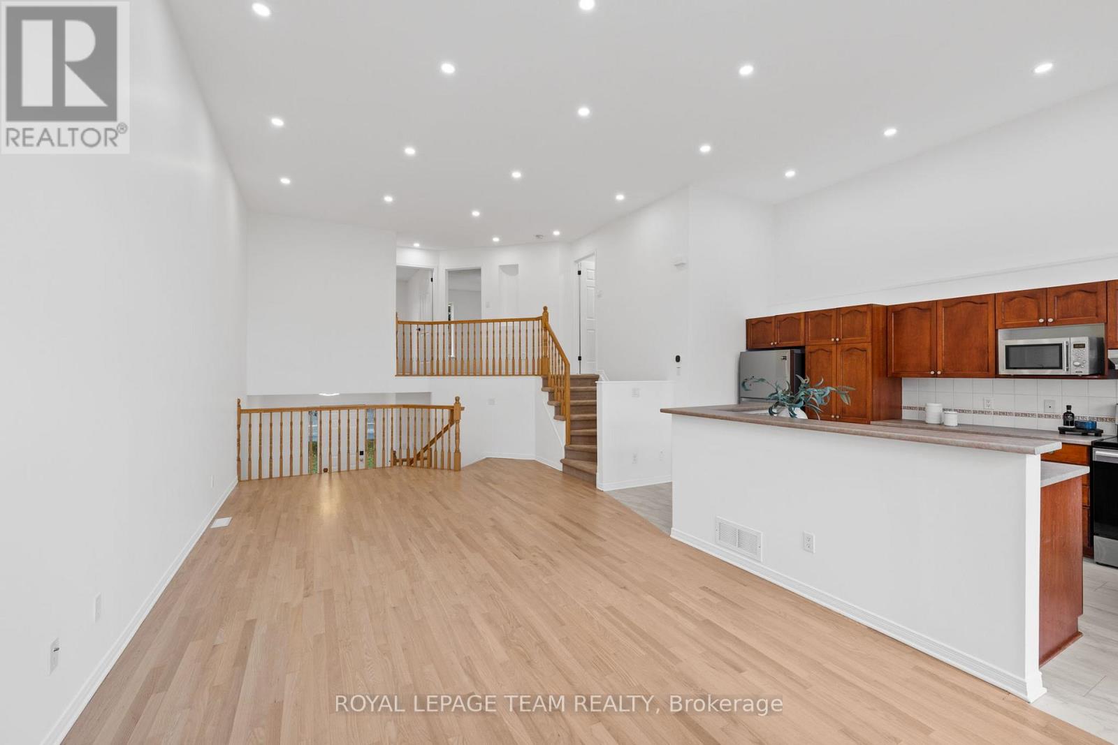 137 Macassa Circle, Ottawa, Ontario  K2T 1J9 - Photo 12 - X12850142