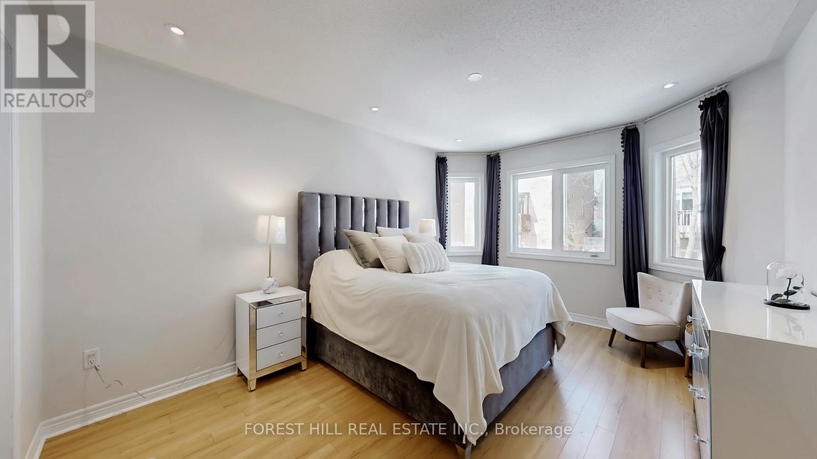 101 Ravine Edge Drive, Richmond Hill (Jefferson), Ontario  L4E 4J6 - Photo 18 - N12848920