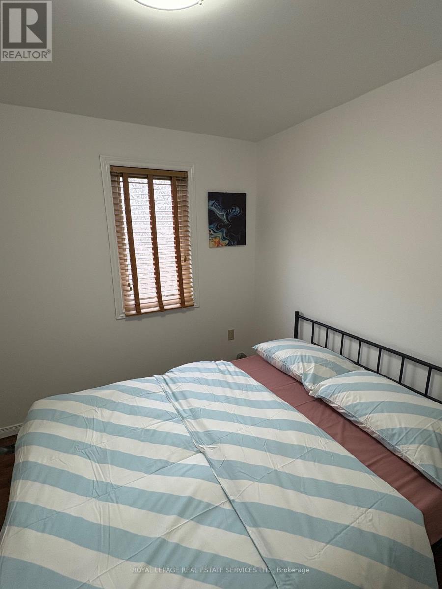 Upper - 37 Dee Avenue, Toronto, Ontario  M9N 1S8 - Photo 5 - W12821602