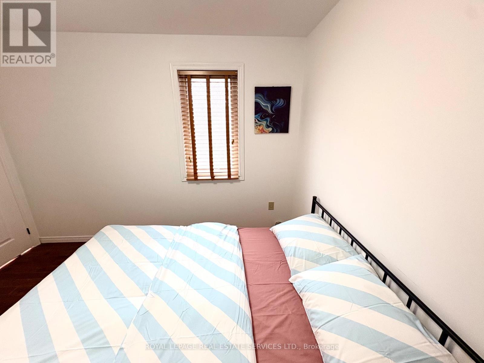 Upper - 37 Dee Avenue, Toronto, Ontario  M9N 1S8 - Photo 3 - W12821602