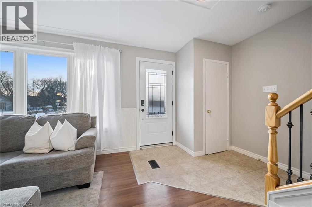 123 Henry Street, Cambridge, Ontario  N1R 3X3 - Photo 4 - 40809132