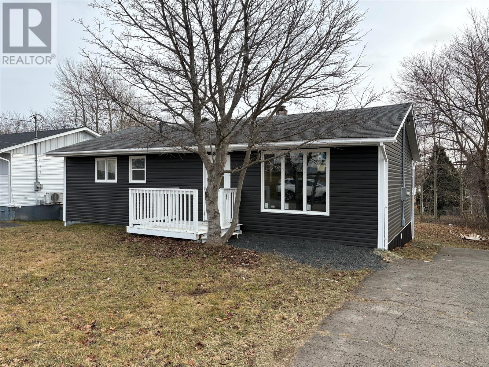 11 Miller Road, Lewisporte, Newfoundland & Labrador  A0G 3A0 - Photo 1 - 1293080