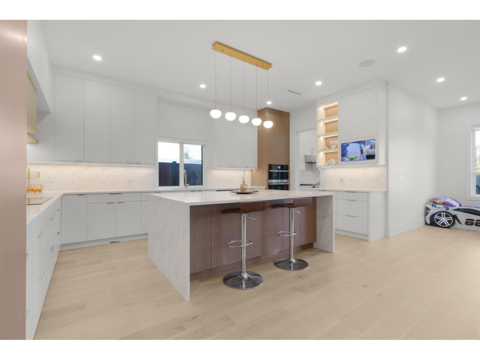 6296 181a Street, Surrey, British Columbia  V3S 4M4 - Photo 8 - R3096388