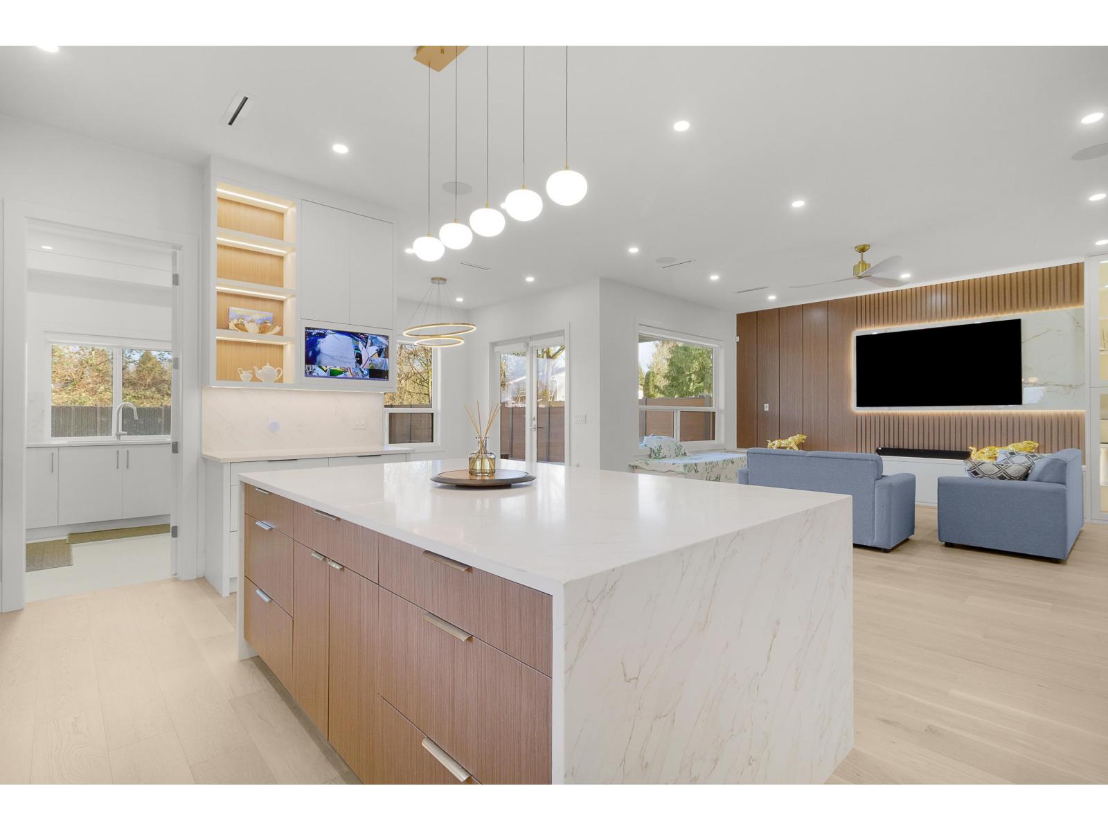 6296 181a Street, Surrey, British Columbia  V3S 4M4 - Photo 9 - R3096388