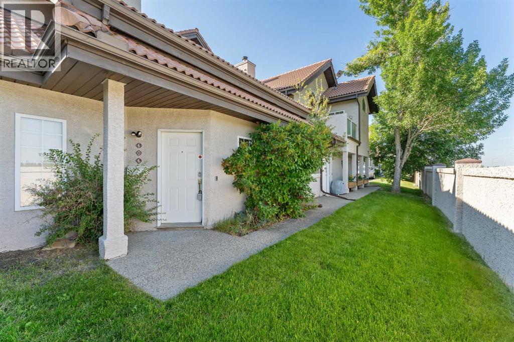 606, 1997 Sirocco Drive Sw, Calgary, Alberta  T3H 3E6 - Photo 1 - A2275164