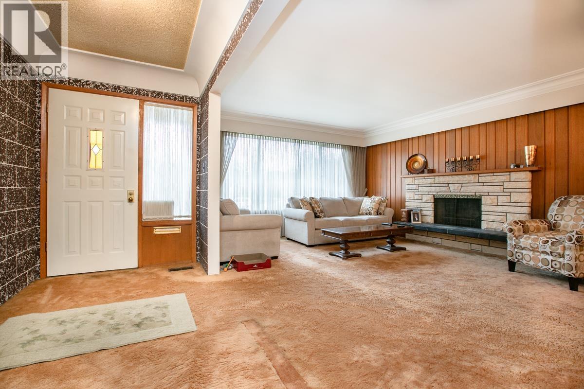 2435 E 49th Avenue, Vancouver, British Columbia  V5S 1J3 - Photo 5 - R3096333