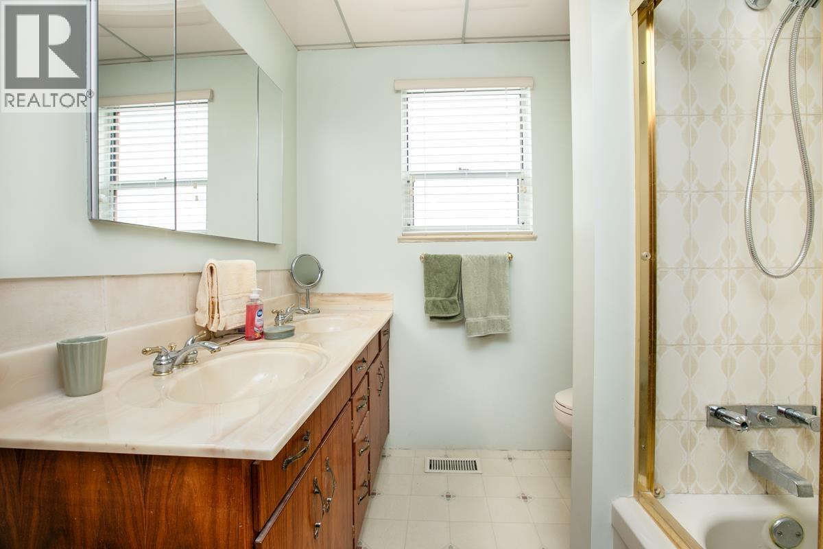 2435 E 49th Avenue, Vancouver, British Columbia  V5S 1J3 - Photo 18 - R3096333