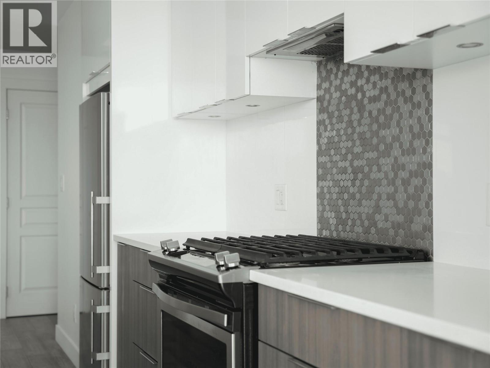 1151 Sunset Drive Unit# 1501, Kelowna, British Columbia  V1Y 0G2 - Photo 3 - 10374625