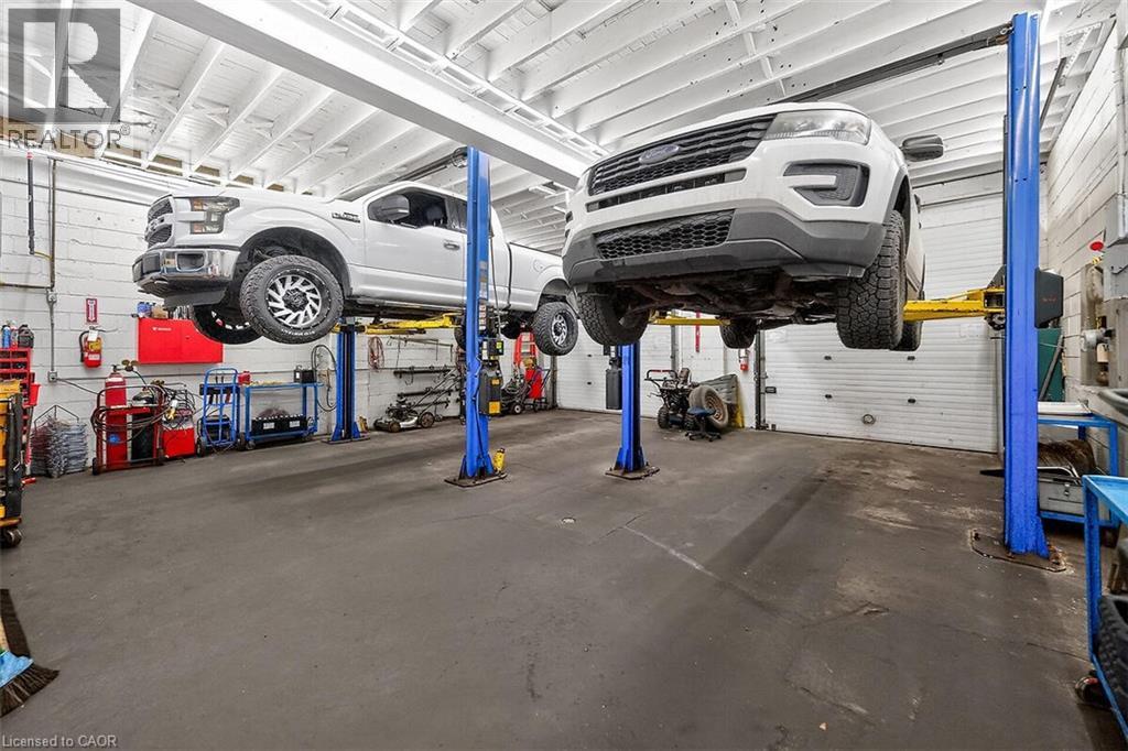 100 Stapleton Avenue, Hamilton, Ontario  L8H 3N8 - Photo 4 - 40809929