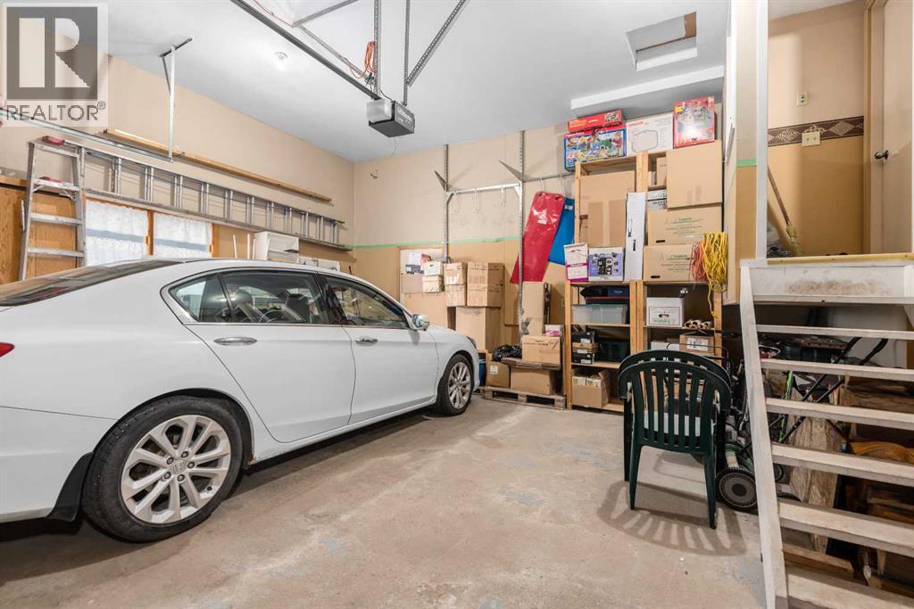 124 Strathbury Circle Sw, Calgary, Alberta  T3H 1P9 - Photo 31 - A2289958