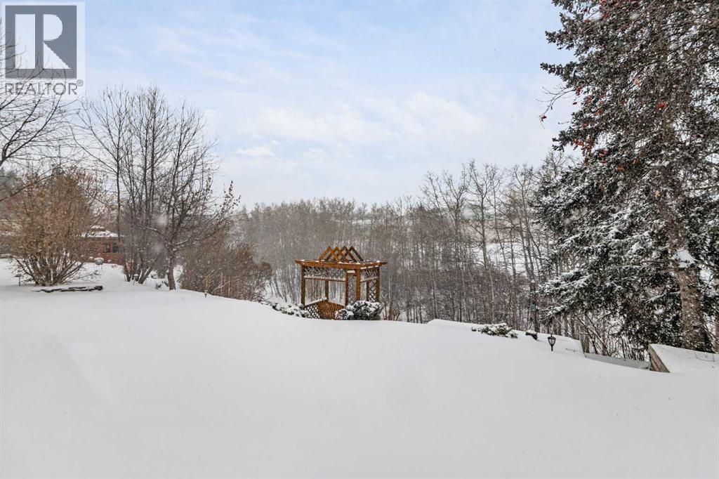 124 Strathbury Circle Sw, Calgary, Alberta  T3H 1P9 - Photo 33 - A2289958