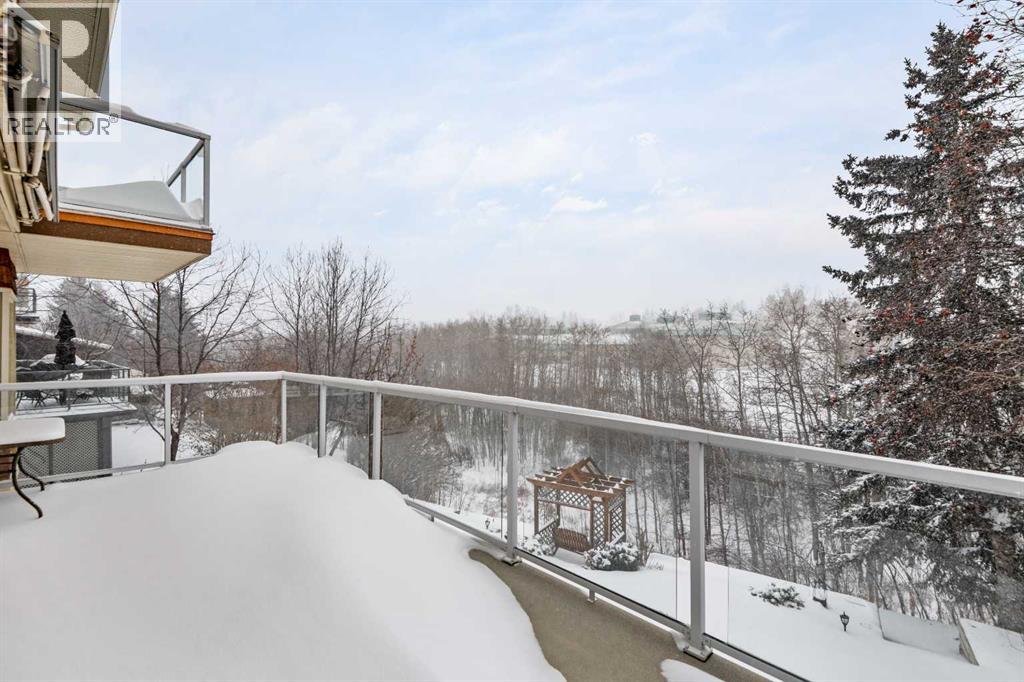 124 Strathbury Circle Sw, Calgary, Alberta  T3H 1P9 - Photo 35 - A2289958