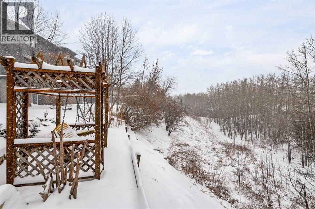 124 Strathbury Circle Sw, Calgary, Alberta  T3H 1P9 - Photo 45 - A2289958