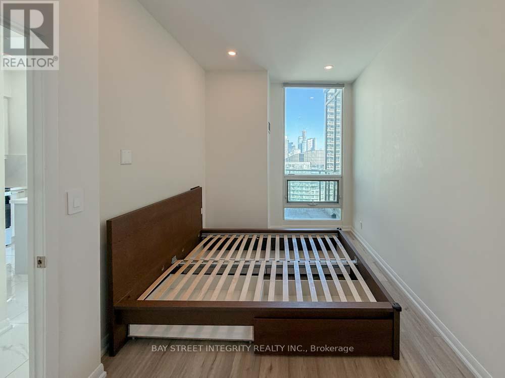 Uph 3202 - 600 Fleet Street, Toronto, Ontario  M5V 1B7 - Photo 8 - C12849886