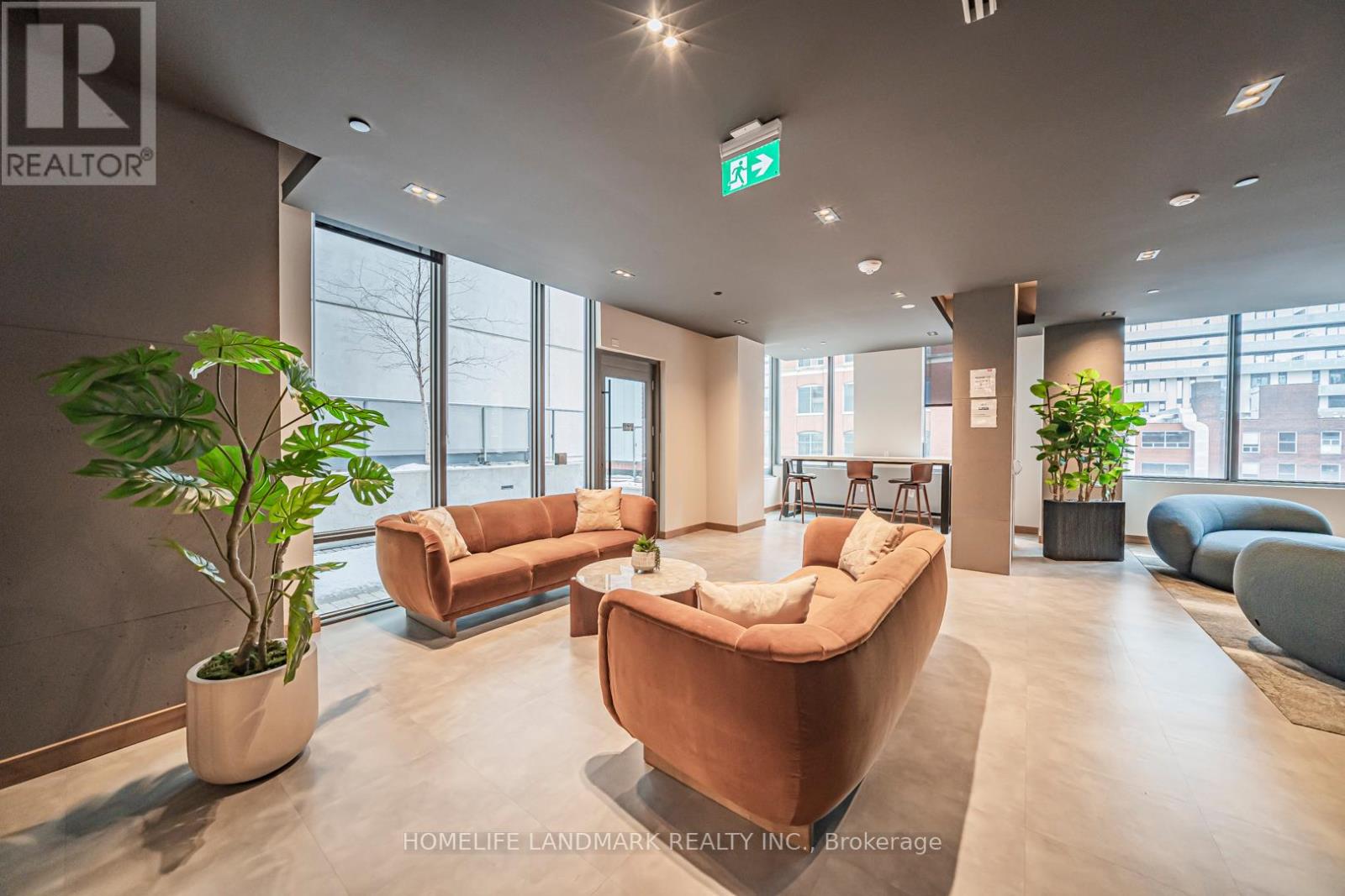 1703 - 108 Peter Street, Toronto, Ontario  M5V 0W2 - Photo 4 - C12849900