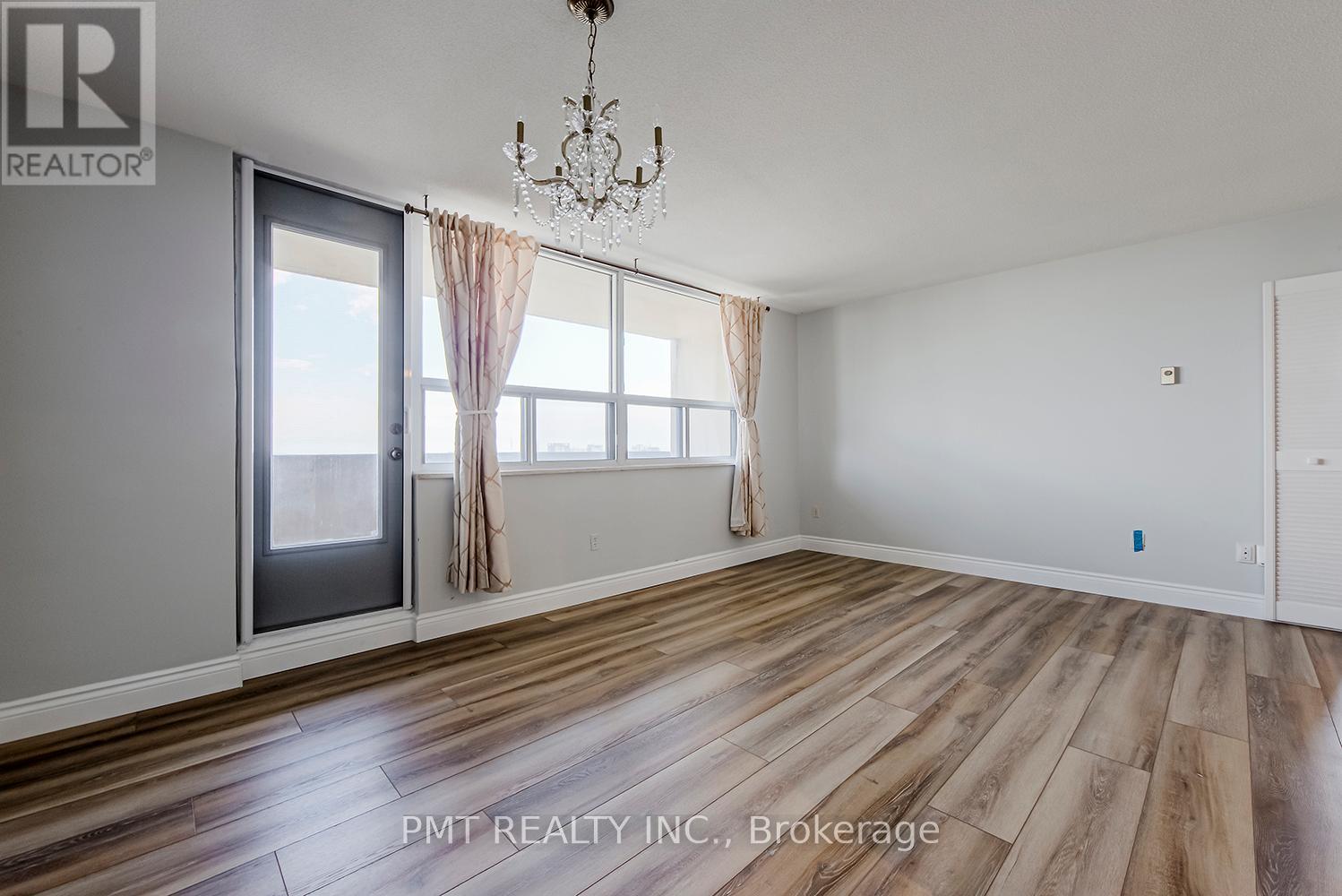 2802 - 40 Homewood Avenue, Toronto, Ontario  M4Y 2K2 - Photo 15 - C12849992