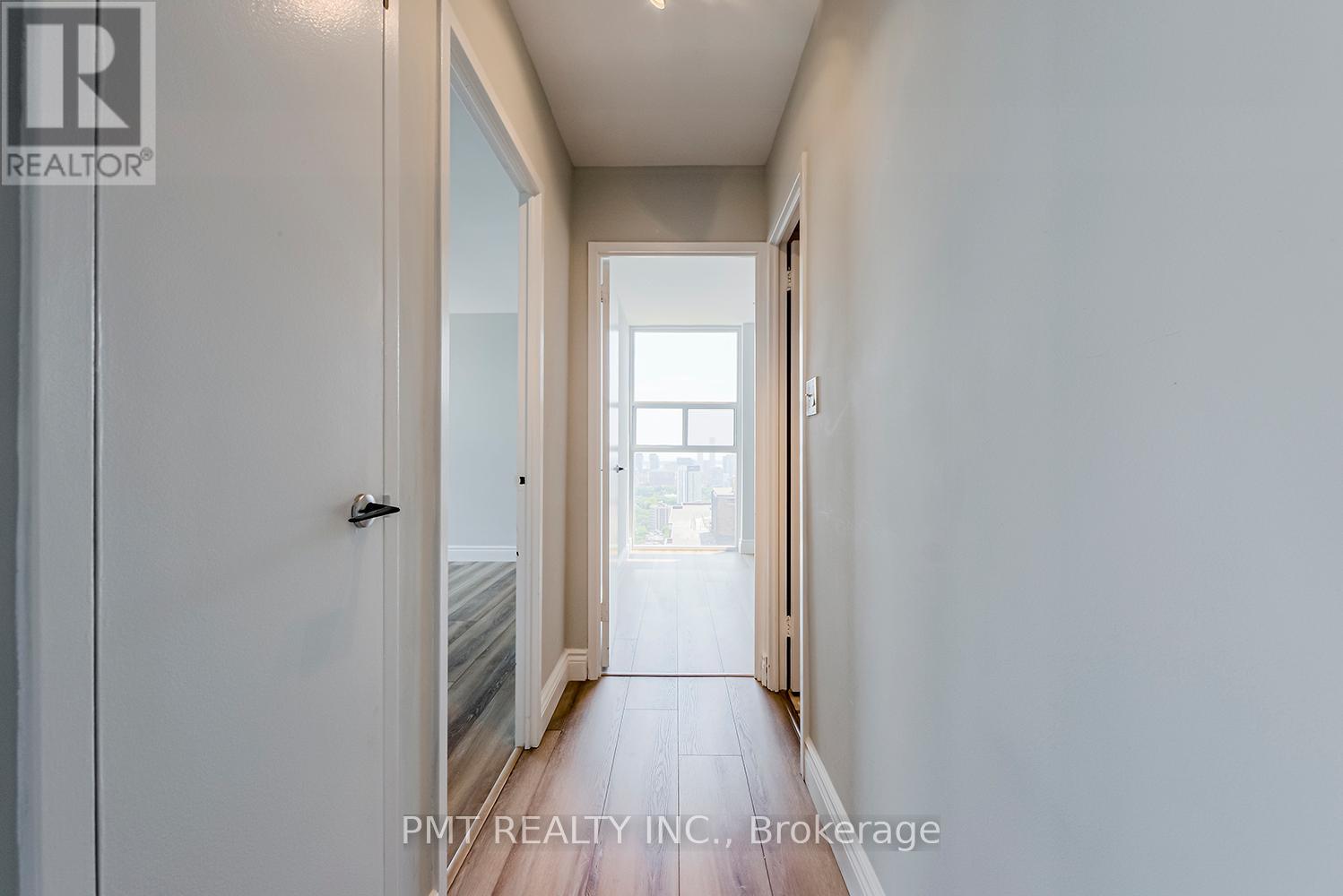 2802 - 40 Homewood Avenue, Toronto, Ontario  M4Y 2K2 - Photo 17 - C12849992