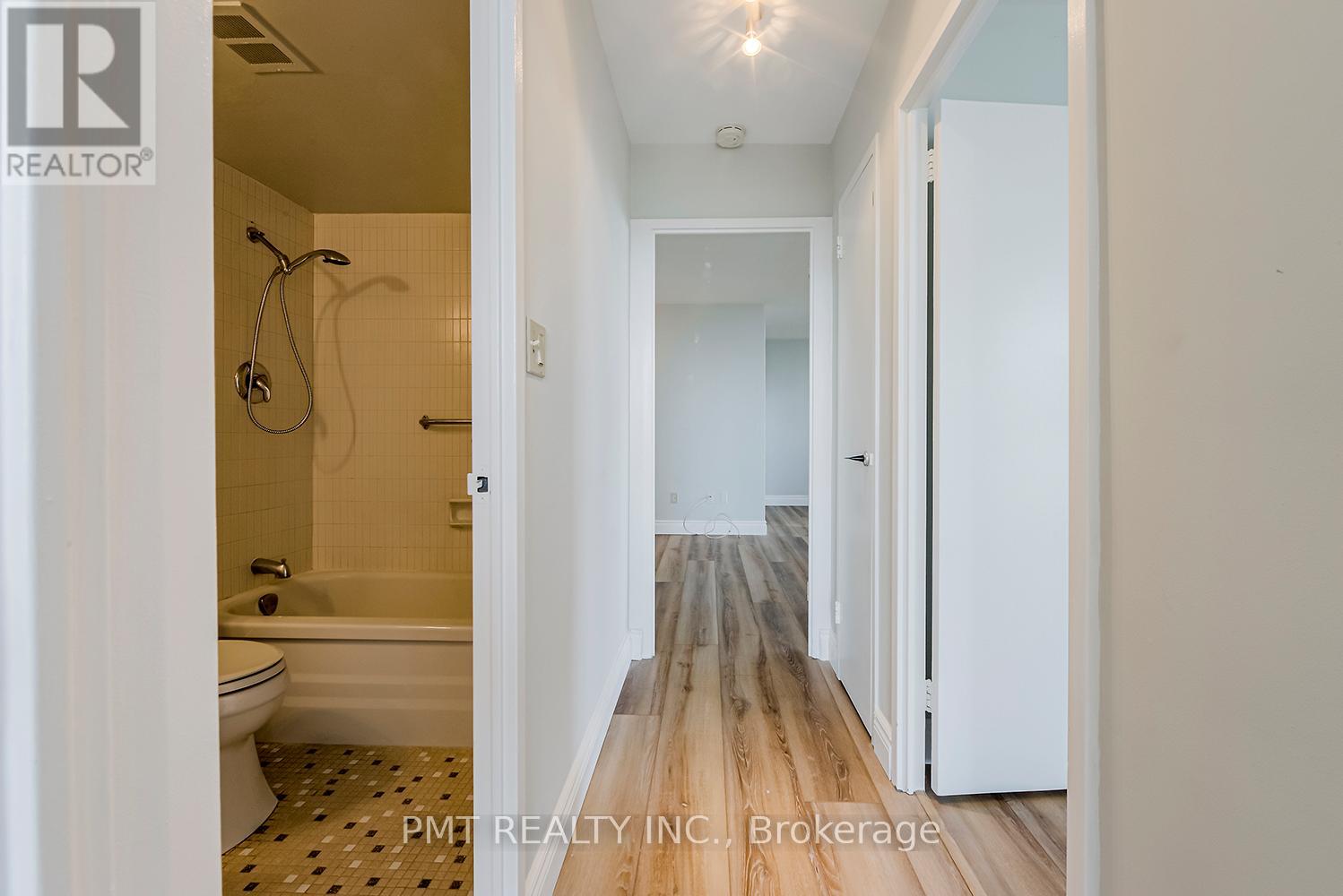 2802 - 40 Homewood Avenue, Toronto, Ontario  M4Y 2K2 - Photo 18 - C12849992