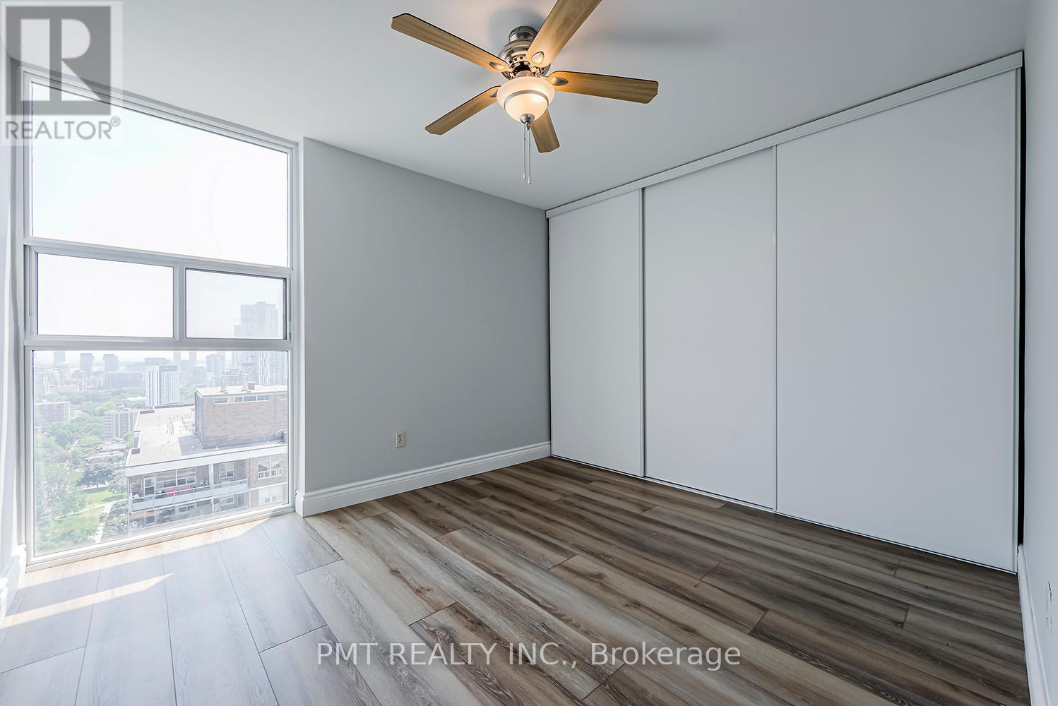 2802 - 40 Homewood Avenue, Toronto, Ontario  M4Y 2K2 - Photo 22 - C12849992