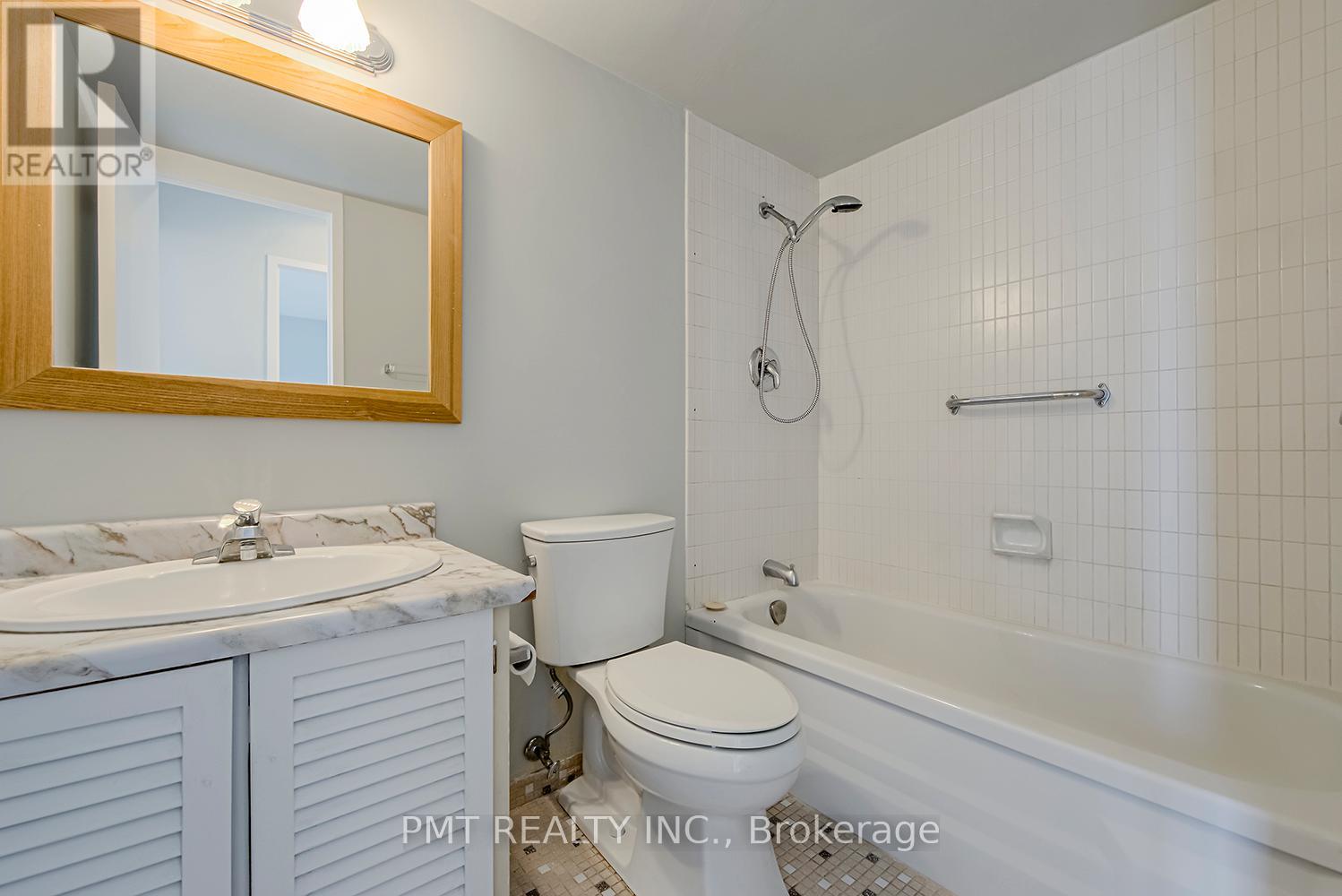 2802 - 40 Homewood Avenue, Toronto, Ontario  M4Y 2K2 - Photo 24 - C12849992