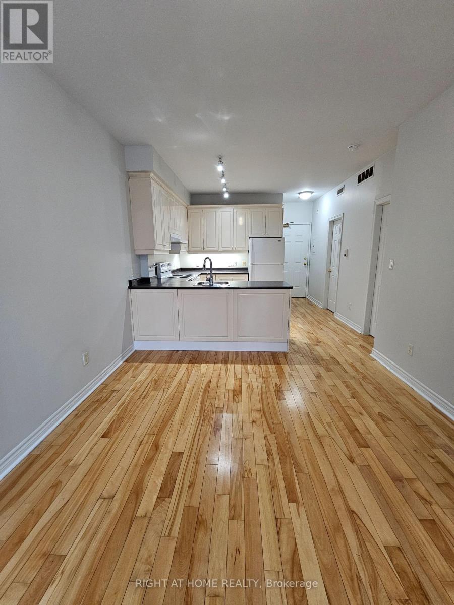 302 - 648a Yonge Street, Toronto, Ontario  M4Y 2A6 - Photo 10 - C12850034