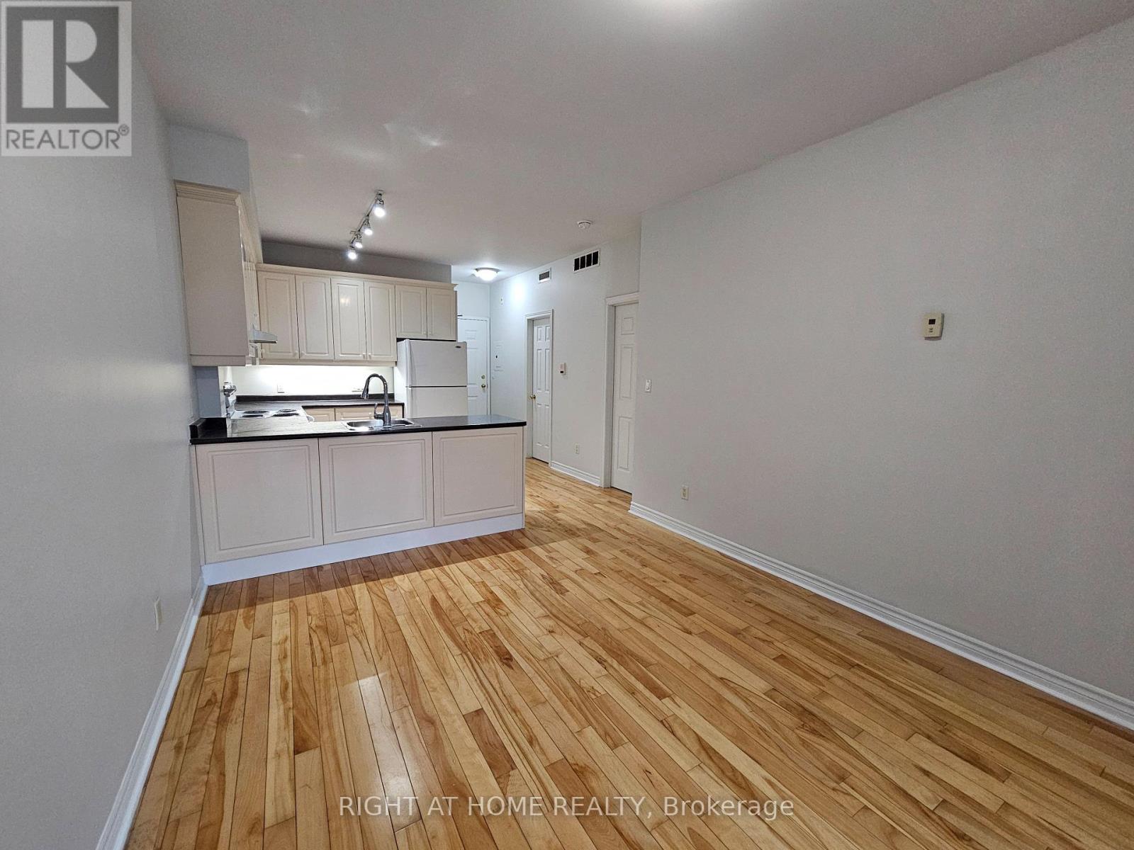 302 - 648a Yonge Street, Toronto, Ontario  M4Y 2A6 - Photo 12 - C12850034