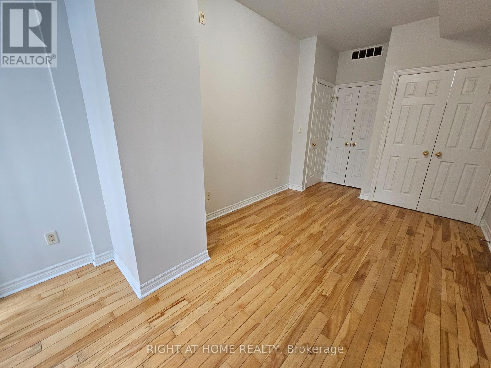 302 - 648a Yonge Street, Toronto, Ontario  M4Y 2A6 - Photo 19 - C12850034