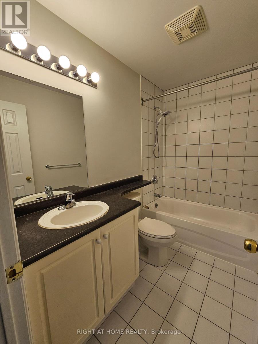 302 - 648a Yonge Street, Toronto, Ontario  M4Y 2A6 - Photo 25 - C12850034