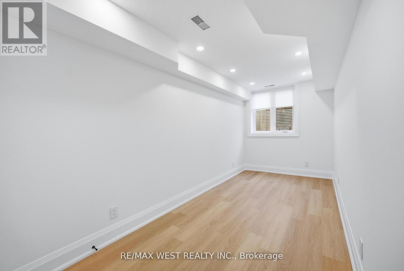 390 St Clarens Avenue, Toronto, Ontario  M6H 3W3 - Photo 42 - C12850086