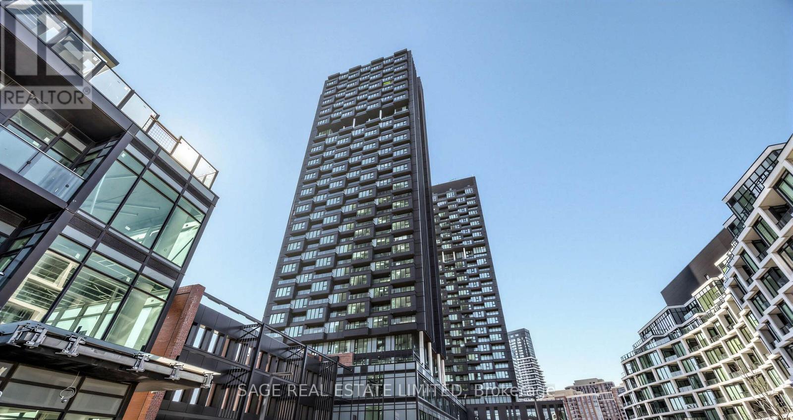 2002 - 1 QUARRINGTON LANE, Toronto, Ontario