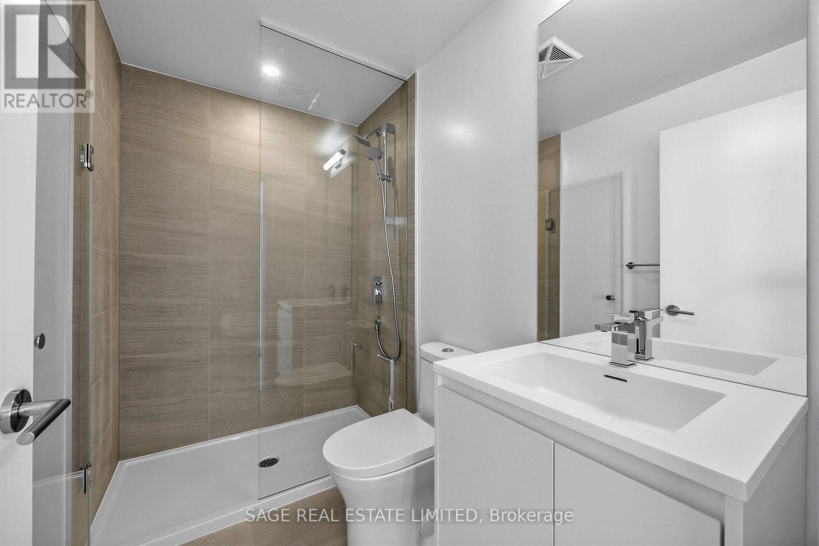 2002 - 1 Quarrington Lane, Toronto, Ontario  M3C 0S4 - Photo 14 - C12850090