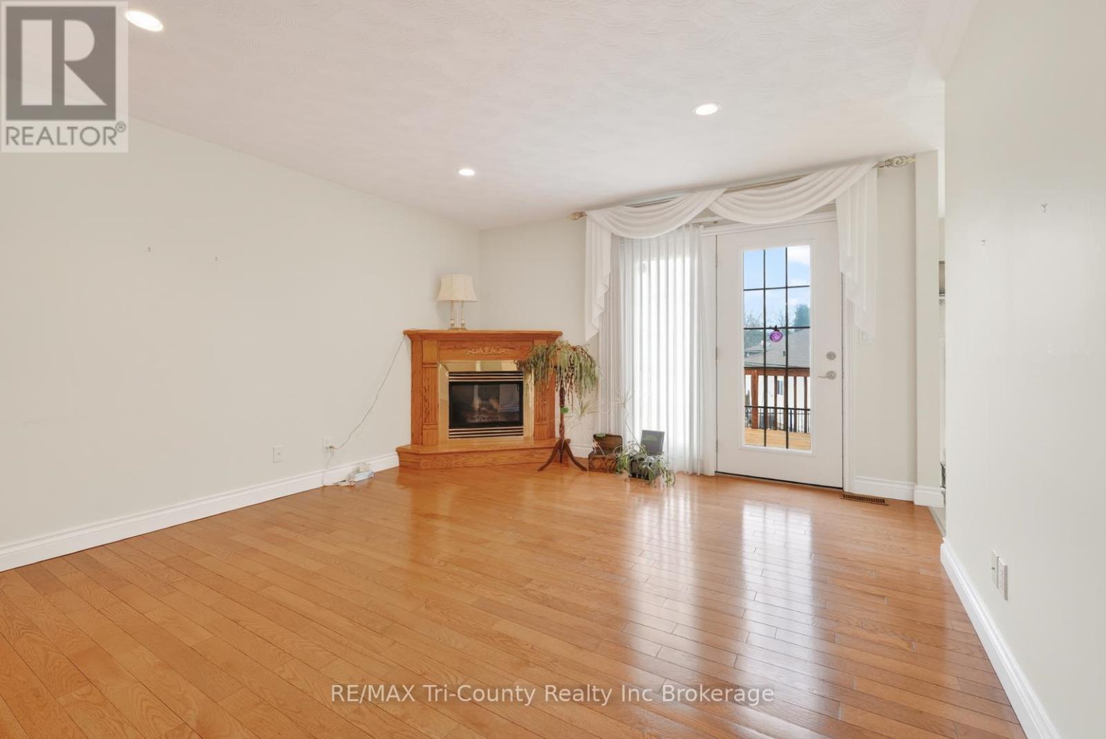 14 Yeager Avenue, Norfolk, Ontario  N3Y 5M6 - Photo 12 - X12850160