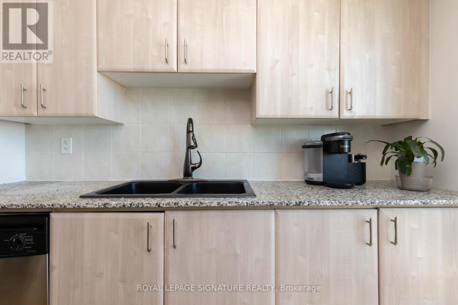 1910 - 31 Bales Avenue, Toronto, Ontario  M2N 7L6 - Photo 14 - C12850104