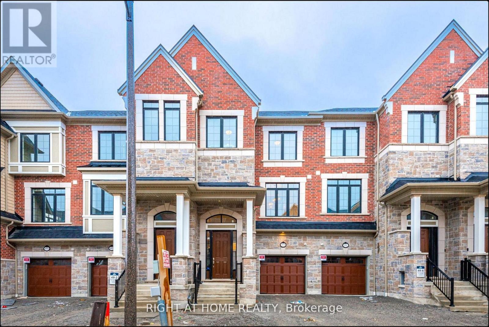 89 DORIAN DRIVE, Whitby, Ontario