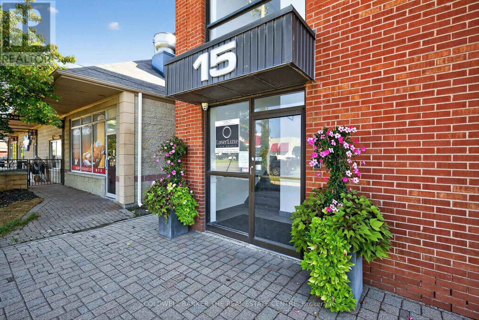 201 - 15 Harwood Avenue S, Ajax, Ontario  L1S 2B9 - Photo 2 - E12850098