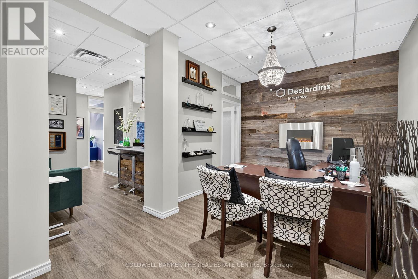 201 - 15 Harwood Avenue S, Ajax, Ontario  L1S 2B9 - Photo 5 - E12850098